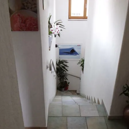 Haus Hochfeld 公寓 *