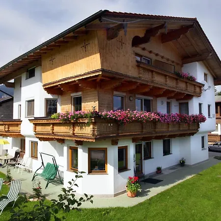 Haus Hochfeld * Angerberg (Tyrol)